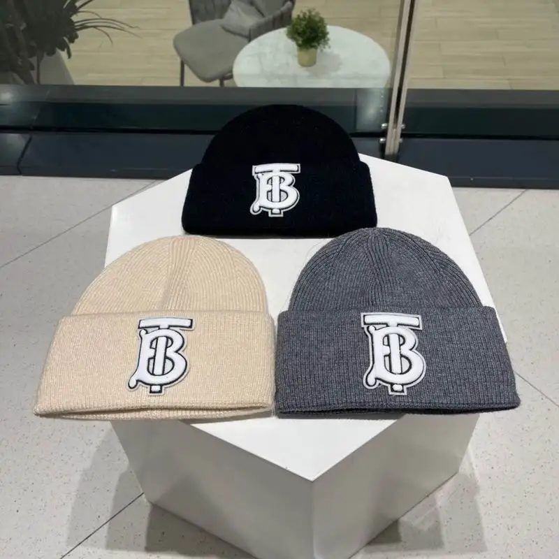 Burberry Hat 35 (1)
